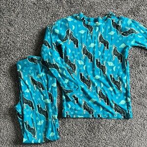 Tea Collection Aqua Wolf Glow-in-the-Dark Pajama Set